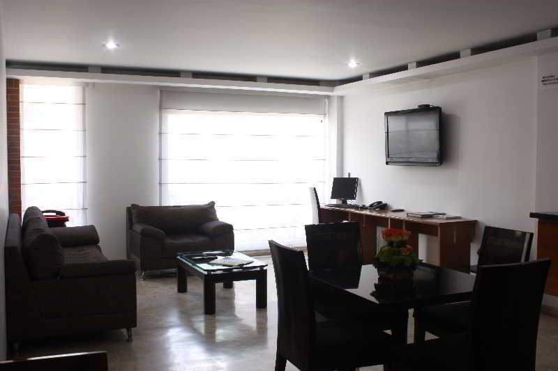 Apartahotel Prisma Chico 94 3*